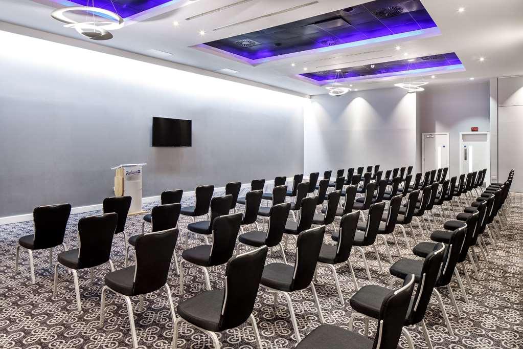 Radisson Blu Hotel, Cardiff Facilities photo